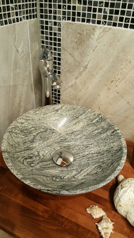 Aufsatzwaschbecken aus Granit